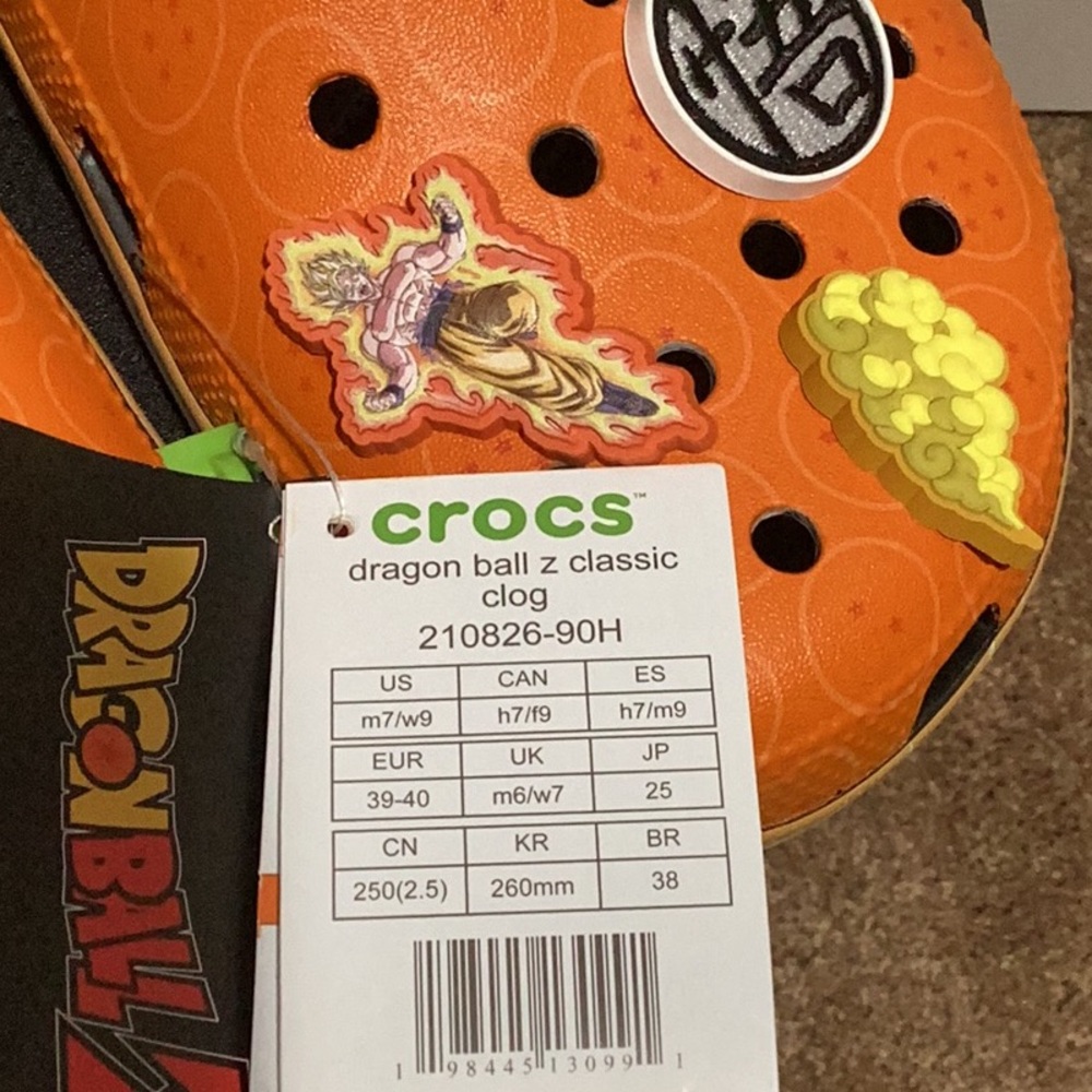 CROCS Dragon Ball Z Classic Clogs - Size 9 - Picture 2 of 9